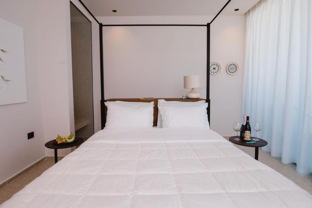 Hotel Olympia Touristic Village Radhime Bagian luar foto