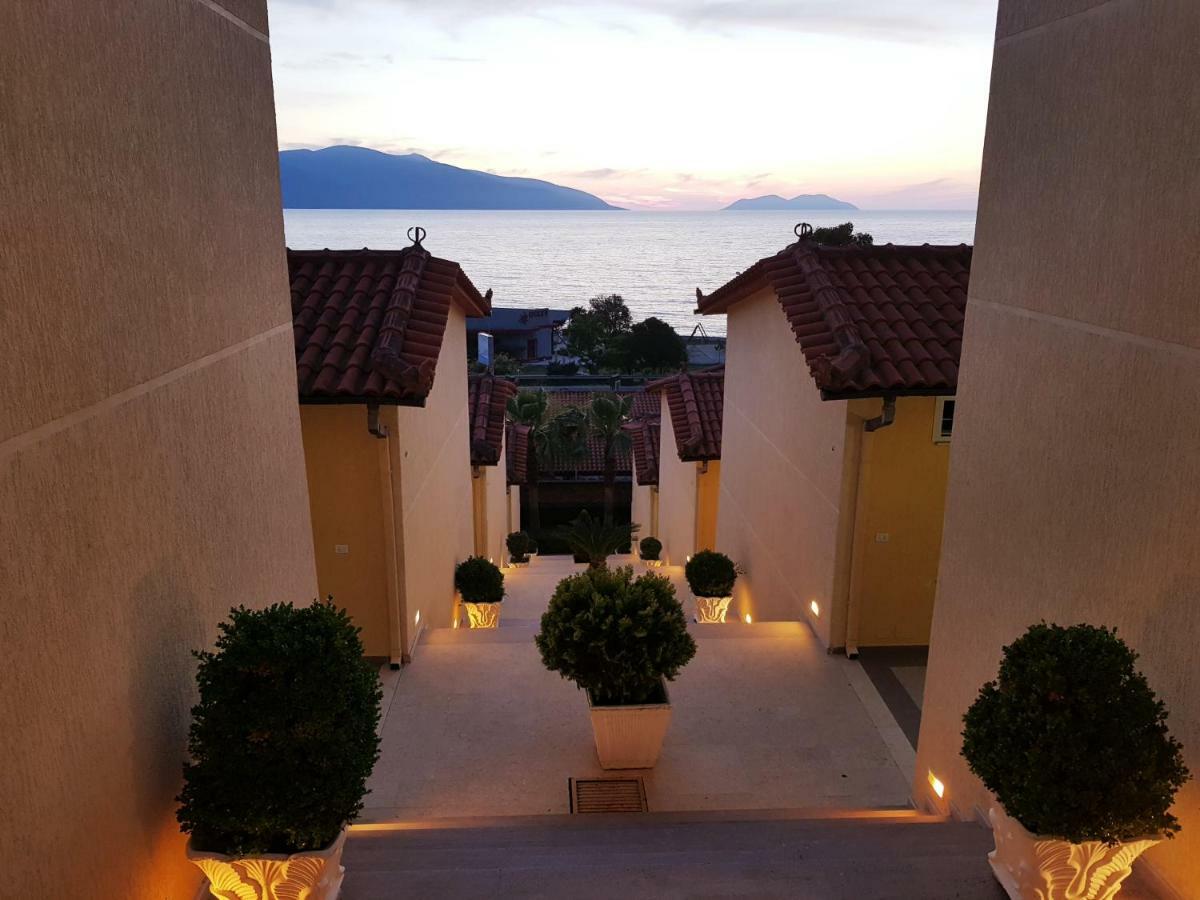 Hotel Olympia Touristic Village Radhime Bagian luar foto